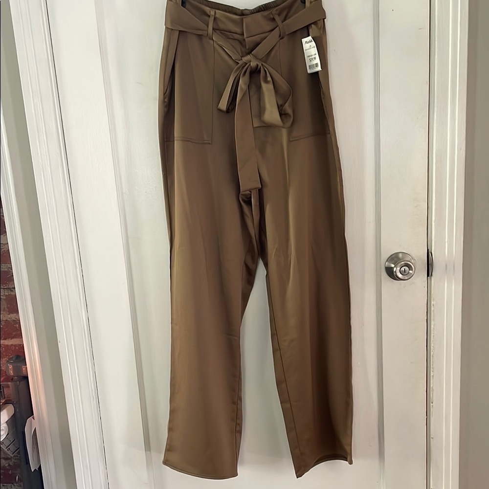 Jolie Women's Tan Trousers